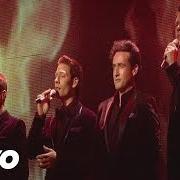 The lyrics DON'T CRY FOR ME ARGENTINA of IL DIVO is also present in the album Wicked game (2011)