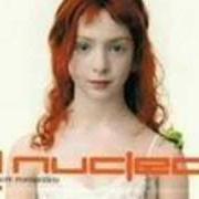 The lyrics MILLE ANNI LUCE of IL NUCLEO is also present in the album Essere romantico (2005)