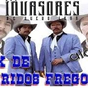 The lyrics E FANTASMA of LOS INVASORES DE NUEVO LEON is also present in the album Corridos peligrosos (2005)