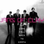 The lyrics HERO of JARS OF CLAY is also present in the album The long fall back to earth (2009)