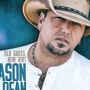 The lyrics TRYIN' TO LOVE ME of JASON ALDEAN is also present in the album Old boots, new dirt (2014)