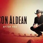 The lyrics OVER YOU AGAIN of JASON ALDEAN is also present in the album Macon (2021)