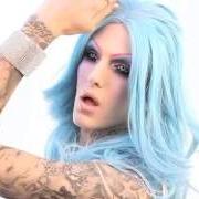 The lyrics LOVE RHYMES WITH FUCK YOU of JEFFREE STAR is also present in the album Beauty killer (2009)