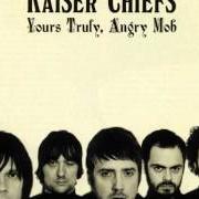 The lyrics GOOD DAYS BAD DAYS of KAISER CHIEFS is also present in the album Off with their heads (2008)