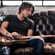 The lyrics SHUT OUT THE LIGHTS of KEITH URBAN is also present in the album Get closer (2010)