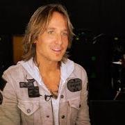 The lyrics WAY TOO LONG of KEITH URBAN is also present in the album Graffiti u (2018)