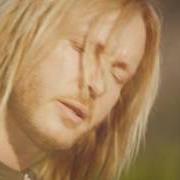 The lyrics HARD LESSON LEARNED of KENNY WAYNE SHEPHERD is also present in the album Lay it on down (2017)