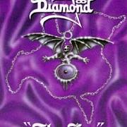 The lyrics BEHIND THESE WALLS of KING DIAMOND is also present in the album The eye (1990)