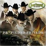 The lyrics LA PERRA of LOS TUCANES DE TIJUANA is also present in the album Propiedad privada (2008)