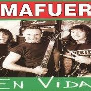 The lyrics DE MANDADORES Y MANDADOS of ALMAFUERTE is also present in the album En vida - live (1997)