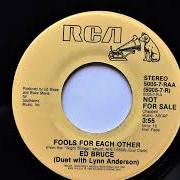 The lyrics I'VE NEVER LOVED ANYONE MORE of LYNN ANDERSON is also present in the album Fools for each other