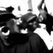 The lyrics FIRE of M.O.P. is also present in the album Ghetto warfare (2006)
