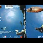 The lyrics PIRATA DEL AGUA SALADA of MACACO is also present in the album Rumbo submarino (2001)