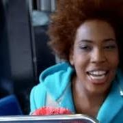 The lyrics DO SOMETHING of MACY GRAY is also present in the album On how life is (1999)