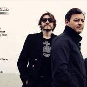 The lyrics HUNG IN A BAD PLACE of MANIC STREET PREACHERS is also present in the album Forever delayed (2002)