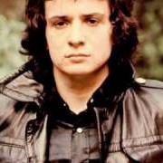 The lyrics ILS ONT LE PÉTROLE MAIS C'EST TOUT of MICHEL SARDOU is also present in the album Je vole (1978)