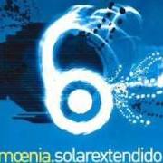 The lyrics SIEMPRE IGUAL of MOENIA is also present in the album Solar (2006)