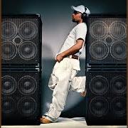 The lyrics MOMENTINLIFE of MUSIQ SOULCHILD is also present in the album Soulstar (2003)