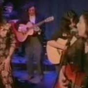 The lyrics BOOTS OF SPANISH LEATHER of NANCI GRIFFITH is also present in the album Other voices / other rooms (1993)