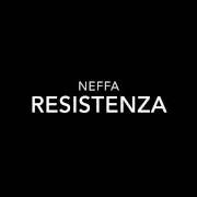 The lyrics PER FORTUNA CHE C'È IL MARE of NEFFA is also present in the album Resistenza edizione speciale (2016)