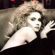 The lyrics OVERNIGHT OBSERVATION of OLIVIA NEWTON-JOHN is also present in the album Soul kiss (1985)