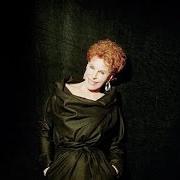 The lyrics LA DONNA D'INVERNO of ORNELLA VANONI is also present in the album Noi, le donne noi (2003)