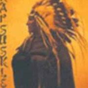 The lyrics SUIZIDA of RAPSUSKLEI is also present in the album Algo para recordar (2001)