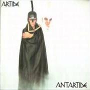 The lyrics ATOMICO PATHOS of RENATO ZERO is also present in the album Artide antartide (1981)