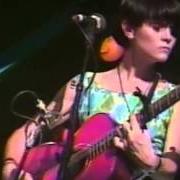 The lyrics DON'T YOU THINK I FEEL IT TOO of SHAWN COLVIN is also present in the album Live '88 (1995)