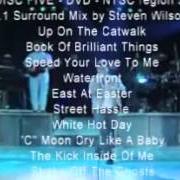 The lyrics "C" MOON CRY LIKE A BABY of SIMPLE MINDS is also present in the album Sparkle in the rain (1984)