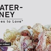 The lyrics FADE of SLEATER-KINNEY is also present in the album No cities to love (2015)
