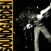 The lyrics GUN of SOUNDGARDEN is also present in the album Louder than love (1990)