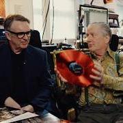 The lyrics THE DANCER of SQUEEZE is also present in the album Trixies (2026)