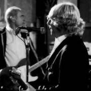 The lyrics REALITY CHEQUE of STATUS QUO is also present in the album Quid pro quo (2011)