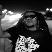 The lyrics LA MEDIA of TEGO CALDERÓN is also present in the album El que sabe, sabe (2015)