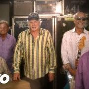 The lyrics STRANGE WORLD of THE BEACH BOYS is also present in the album That's why god made the radio (2012)