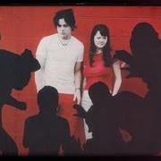 The lyrics I'M FINDING IT HARDER TO BE A GENTLEMAN of THE WHITE STRIPES is also present in the album White blood cells (2001)