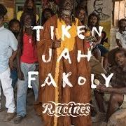 The lyrics AFRICAN of TIKEN JAH FAKOLY is also present in the album Racines (2015)