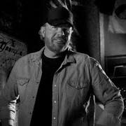 The lyrics YOU AIN'T ALONE of TOBY KEITH is also present in the album Hope on the rocks (2012)