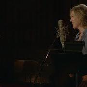 The lyrics BUT NOT FOR ME (DIANA KRALL SOLO) of TONY BENNETT is also present in the album Love is here to stay (2018)