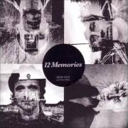 The lyrics SOMEWHERE ELSE of TRAVIS is also present in the album 12 memories (2003)