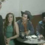The lyrics SI TE VAS NO HAY LIO of VICENTE FERNANDEZ is also present in the album Living legend (disc 1) (2006)
