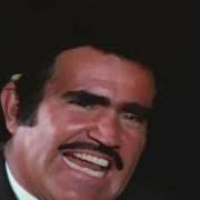 The lyrics LARGA DISTANCIA of VICENTE FERNANDEZ is also present in the album Hoy platiqué con mi gallo (1986)