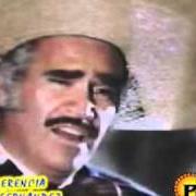 The lyrics NO DEBIO VOLVER of VICENTE FERNANDEZ is also present in the album Es la diferencia (1981)