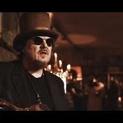 The lyrics CANZONE TRISTE (CANZONE D'AMORE) of ZUCCHERO is also present in the album Sanremo