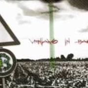 The lyrics NON SO PERCHÈ of L'INVASIONE DEGLI OMINI VERDI is also present in the album Veniamo in pace (2001)