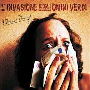 The lyrics IL of L'INVASIONE DEGLI OMINI VERDI is also present in the album Il banco piange (2013)