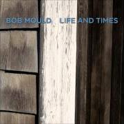 The lyrics THE SILENCE BETWEEN US of BOB MOULD is also present in the album District line (2008)