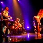 The lyrics JOHNNY BE GOOD of LES FORBANS is also present in the album Rock'n roll story (1996)
