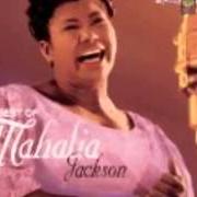 The lyrics JUST A CLOSER WALK WITH THEE of MAHALIA JACKSON is also present in the album Gospel queen